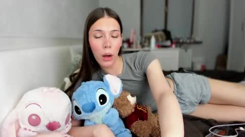 Mariam  online show from 04.14.26