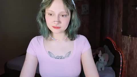 Snapshot of mariamilkis chatting on 06.11.26 Maria online show from 06.11.26