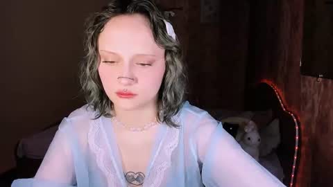 Snapshot of mariamilkis chatting on 06.14.26 Maria online show from 06.14.26
