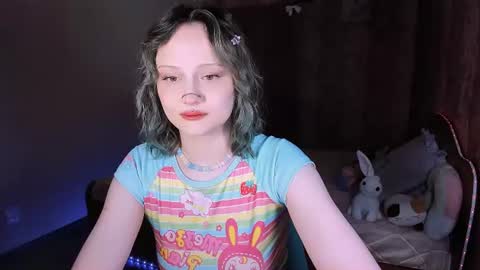 Snapshot of mariamilkis chatting on 06.22.26 Maria online show from 06.22.26