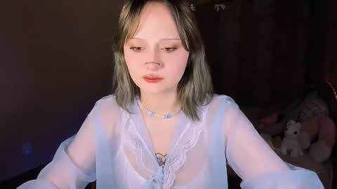 Snapshot of mariamilkis chatting on 06.29.26 Maria online show from 06.29.26
