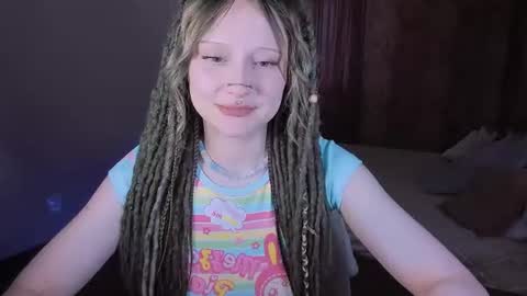 Snapshot of mariamilkis chatting on 07.28.26 Maria online show from 07.28.26