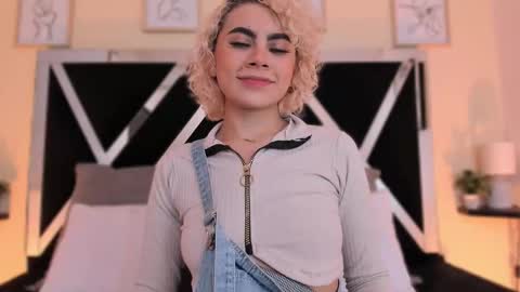 Marian online show from 09.11.25