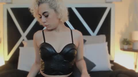 Marian online show from 12.23.25