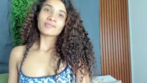 Marian online show from 03.04.25