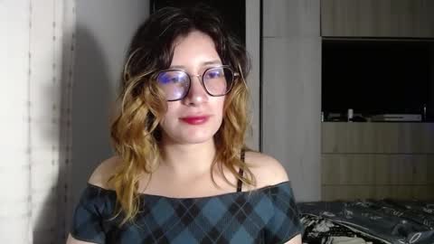 Snapshot of mariana124_ chatting on 12.20.24 Mariana online show from 12.20.24