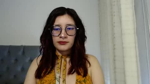 Snapshot of mariana124_ chatting on 01.08.25 Mariana online show from 01.08.25