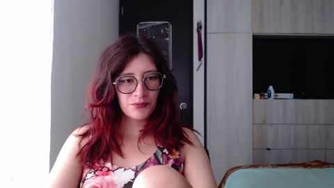 Snapshot of mariana124_ chatting on 02.12.25 Mariana online show from 02.12.25