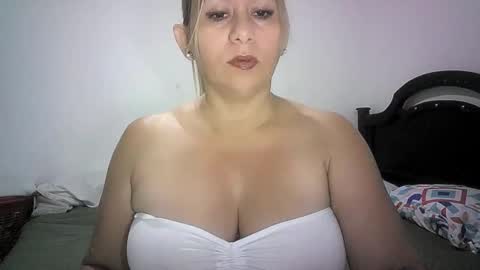 Snapshot of mariana995649 chatting on 05.09.26 mariana995649 online show from 05.09.26