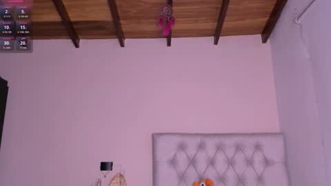 Mariana Roe online show from 03.03.25