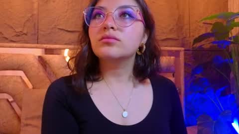 Snapshot of mariana_aldana_ chatting on 06.14.26 marii online show from 06.14.26