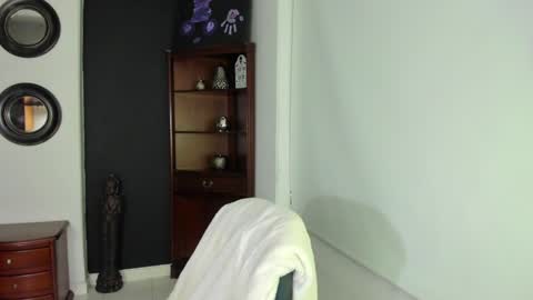 Snapshot of mariana_owen chatting on 12.11.24 online show from 12.11.24