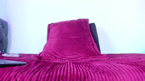 Snapshot of mariana_preciado chatting on 02.07.25 Mariana Preciado online show from 02.07.25