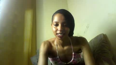 Snapshot of mariana_stacx chatting on 06.25.26 Mariana online show from 06.25.26