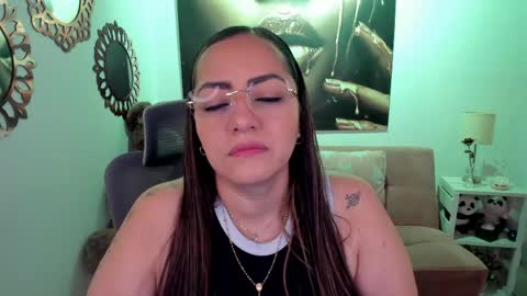 Mariana Lopez online show from 04.12.26