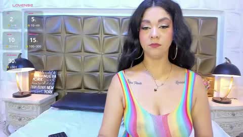 Snapshot of marianamontezz chatting on 12.14.25 online show from 12.14.25