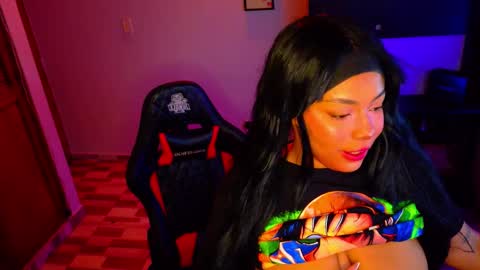 Mariana Prada online show from 11.04.25