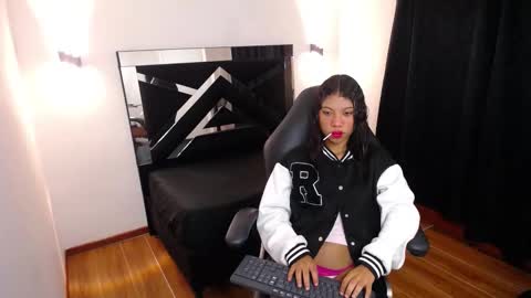 Mariana online show from 11.24.25