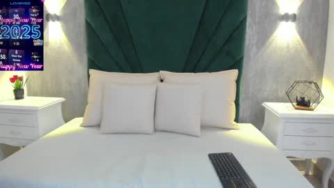 Snapshot of marianasanz chatting on 01.03.25 Mariana online show from 01.03.25