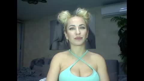Snapshot of marianna1977 chatting on 02.12.25 marianna1977 online show from 02.12.25
