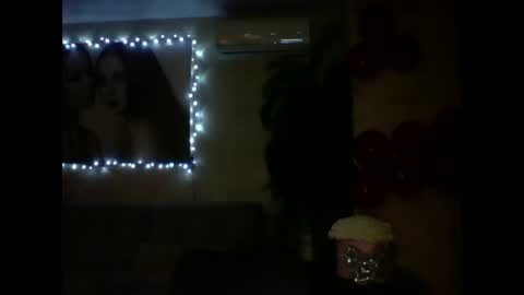 Snapshot of marianna1977 chatting on 02.14.25 marianna1977 online show from 02.14.25