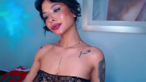 M A R I A N E online show from 12.11.24