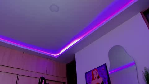 M A R I A N E online show from 10.16.25