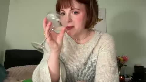 Snapshot of marianne_in_candlelight chatting on 05.18.26 SoftlyMarianne online show from 05.18.26