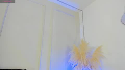 Maria Pettit online show from 11.25.25