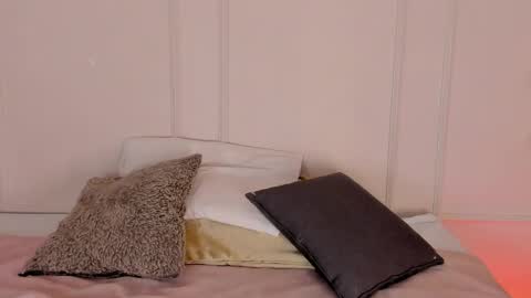 Maria Pettit online show from 05.14.26