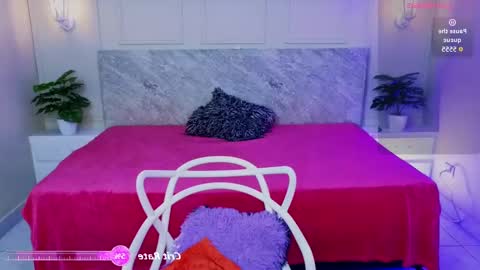 Snapshot of mariatayler1 chatting on 09.09.25 mariatayler1 online show from 09.09.25