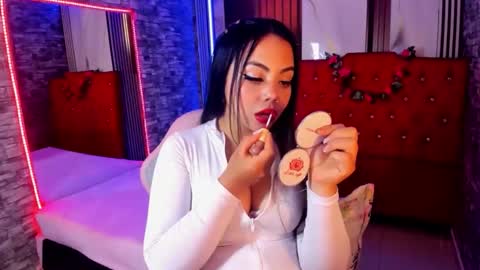 Snapshot of maribelsex303av chatting on 02.25.26 maribelsex303av online show from 02.25.26