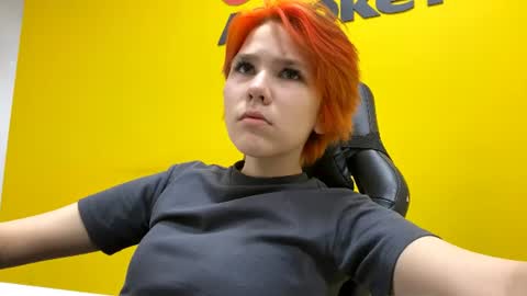 Snapshot of maribelvaneffen chatting on 06.30.26 Mia online show from 06.30.26
