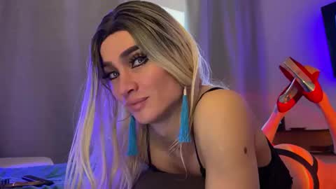 Snapshot of maridekoks chatting on 12.11.24 Mari online show from 12.11.24