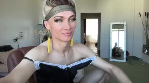 Mari online show from 04.19.26