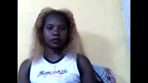 Snapshot of marie599194 chatting on 05.22.26 marie599194 online show from 05.22.26