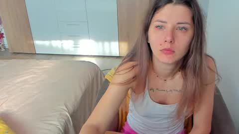 Snapshot of marie_marie03 chatting on 04.14.26 Marie online show from 04.14.26