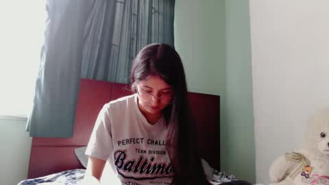 Snapshot of marie_pourtoi69 chatting on 12.11.24 700 pm Washington time online show from 12.11.24