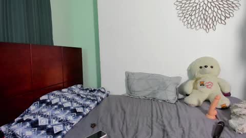 Snapshot of marie_pourtoi69 chatting on 01.03.25 700 pm Washington time online show from 01.03.25