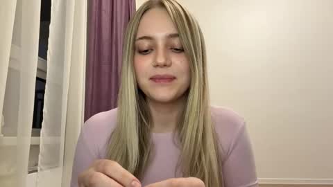 Snapshot of marielademopoulos chatting on 02.24.26 Sofia online show from 02.24.26