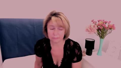 Snapshot of mariemature chatting on 07.06.26 MarieMature online show from 07.06.26