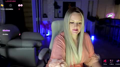 Snapshot of mariemlui chatting on 05.16.26 mariemlui online show from 05.16.26