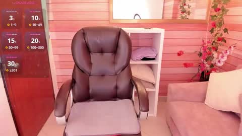 Snapshot of marien_thomson_ chatting on 02.20.26 Marien online show from 02.20.26