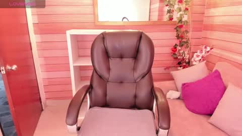 Snapshot of marien_thomson_ chatting on 03.03.26 Marien online show from 03.03.26