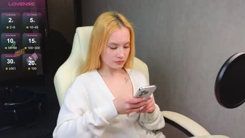 Snapshot of marietta__castro chatting on 12.12.24 Marietta online show from 12.12.24