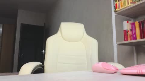 Snapshot of marietta__castro chatting on 10.18.25 Marietta online show from 10.18.25