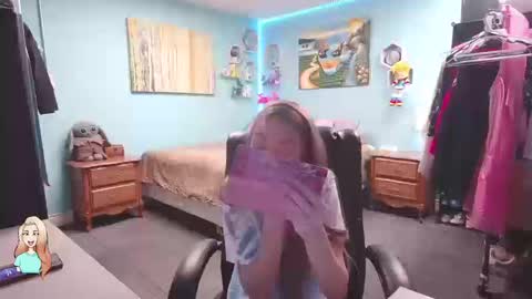 Snapshot of mariewaters chatting on 10.11.25 Marie Ann Waters online show from 10.11.25