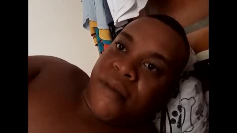 Snapshot of marihuna420 chatting on 01.13.25 HotBlack 430 online show from 01.13.25