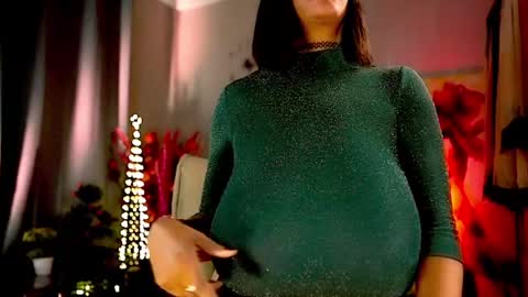 Nikita - Scroll down and read my bio please. New Pictures in Bio online show from 02.08.25