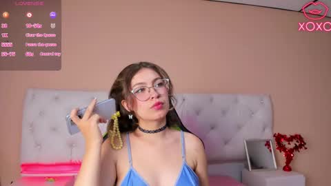 Snapshot of mariie_tayy chatting on 02.17.25 mariie_tayy online show from 02.17.25